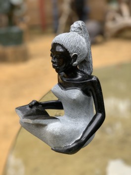 Prize Pupil by Ephious Chivanga at The Sculpture Park