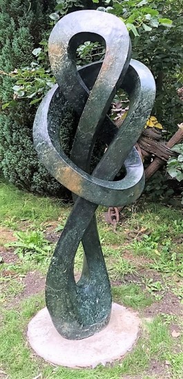 Love Knot by Victor Mataci at The Sculpture Park