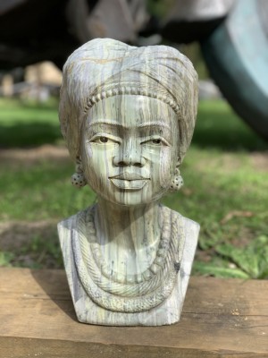 African Princess by Eliot Katomba at The Sculpture Park