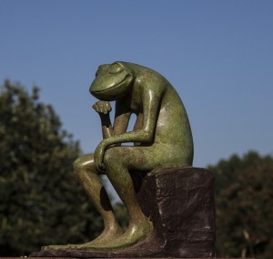 The Thinker Frog by David Meredith at The Sculpture Park