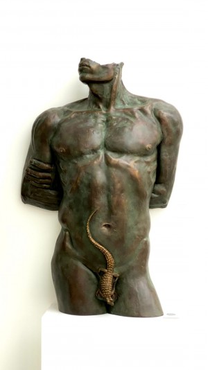 Heroic Torso by Ian Rank-Broadley at The Sculpture Park
