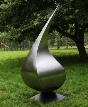 Square Pear by Richard Cresswell at The Sculpture Park