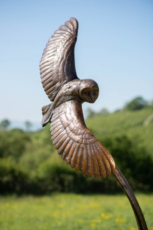 Flying Owl by Tanya Russell at the sculpture park