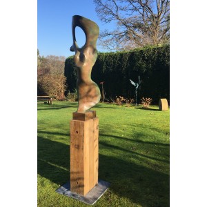 Bone Form II by Nicola Godden at The Sculpture Park