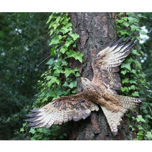Red Kite by Simon Griffiths at The Sculpture Park