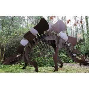 Life size Stegosaurus by Wilfred Pritchard at The Sculpture Park 